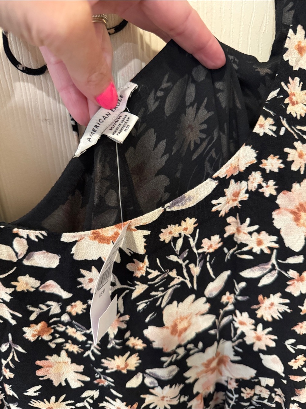 American Eagle NWT black floral mini dress, medium - Picture 4 of 8